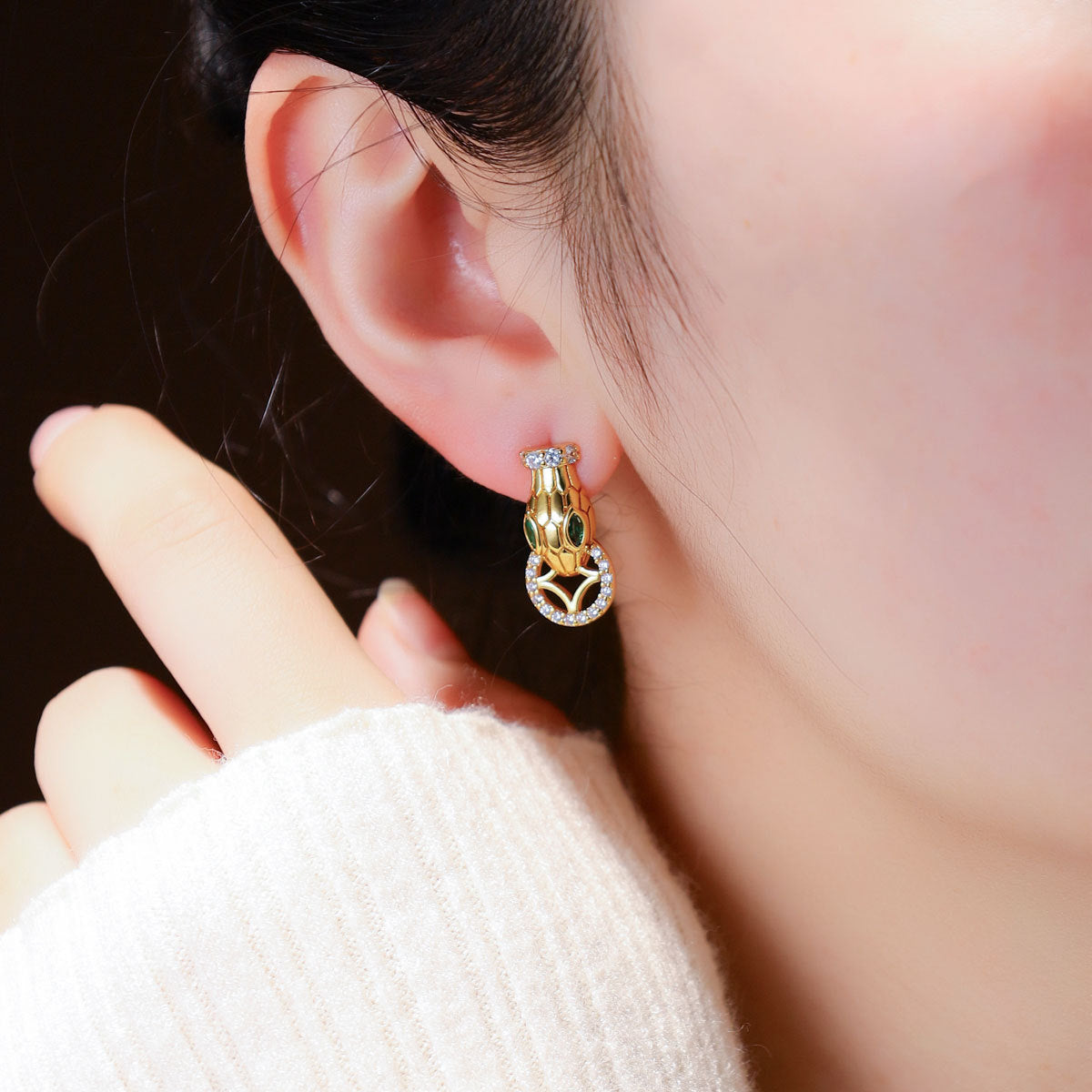 Olive green zircon earrings, exquisite retro and versatile earrings