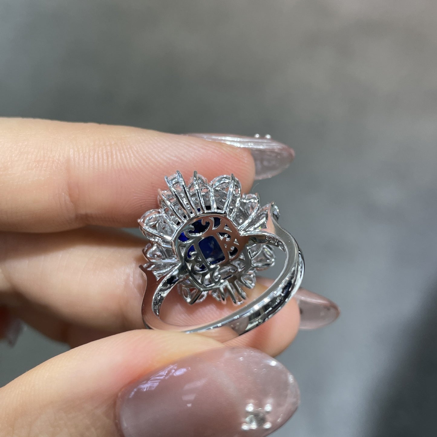 New temperament 5.5 carat sapphire pillow jewelry set S925 silver advanced ring