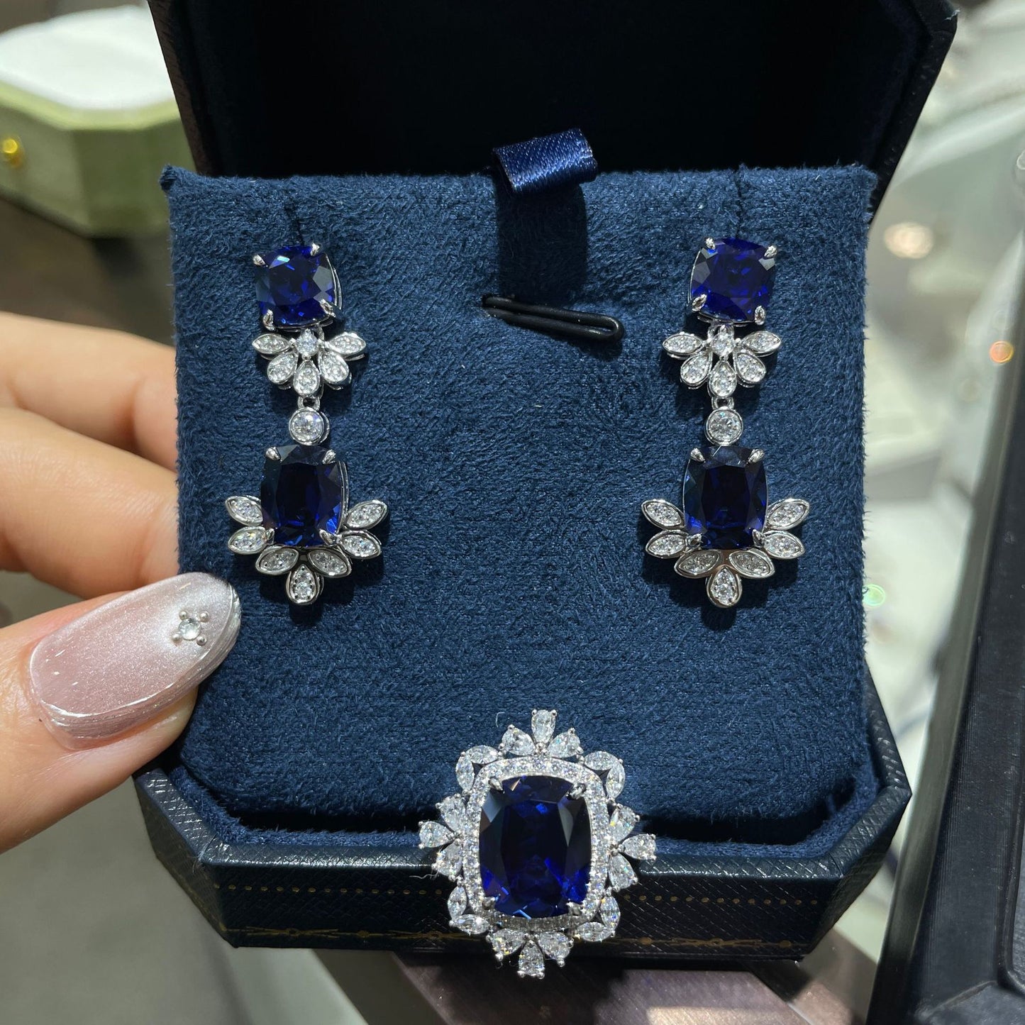 New temperament 5.5 carat sapphire pillow jewelry set S925 silver advanced ring