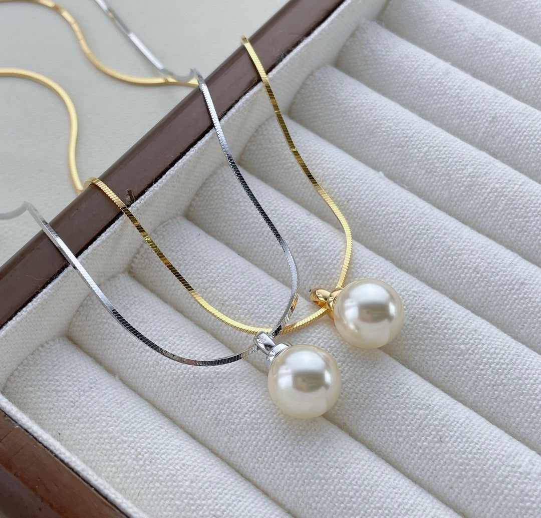 Natural pearl pendant, freshwater pearl, 18k gold-plated necklace.