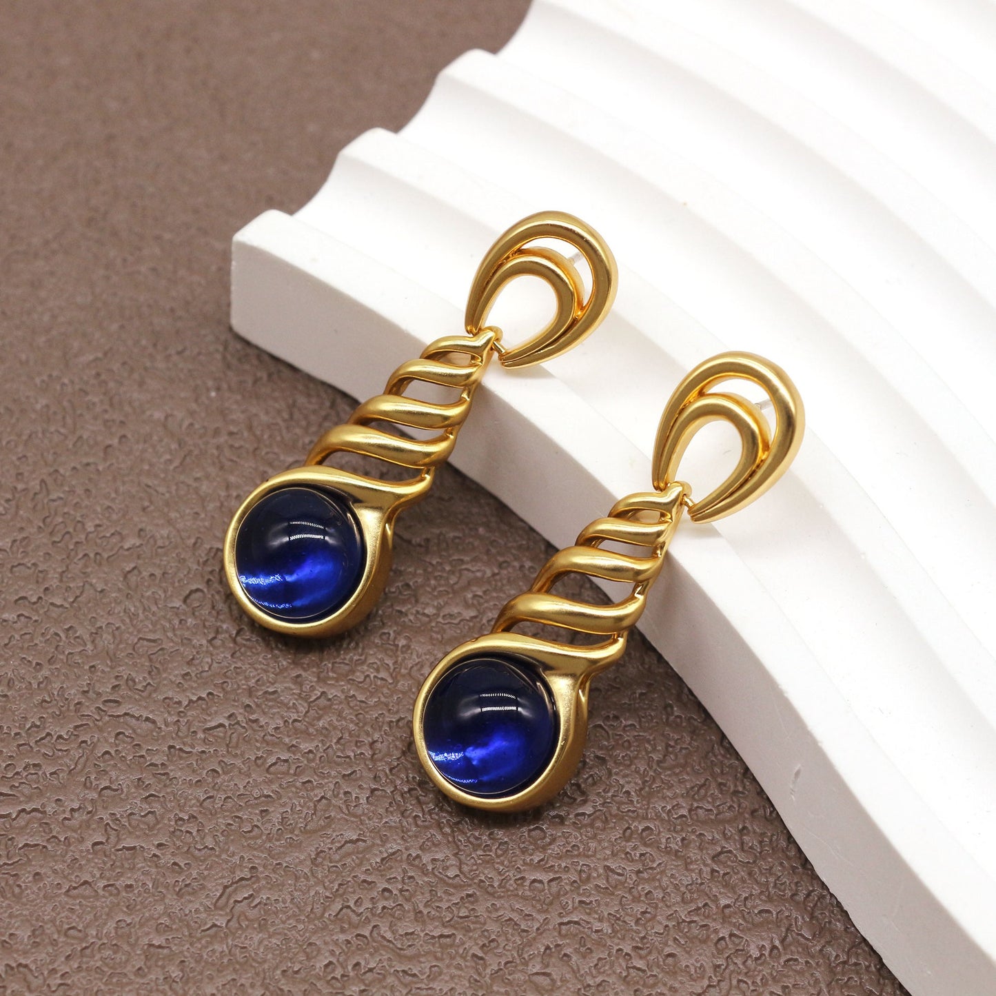 French light luxury style, brass material, 18K gold electroplated, oval natural tiger's eye stone earrings
