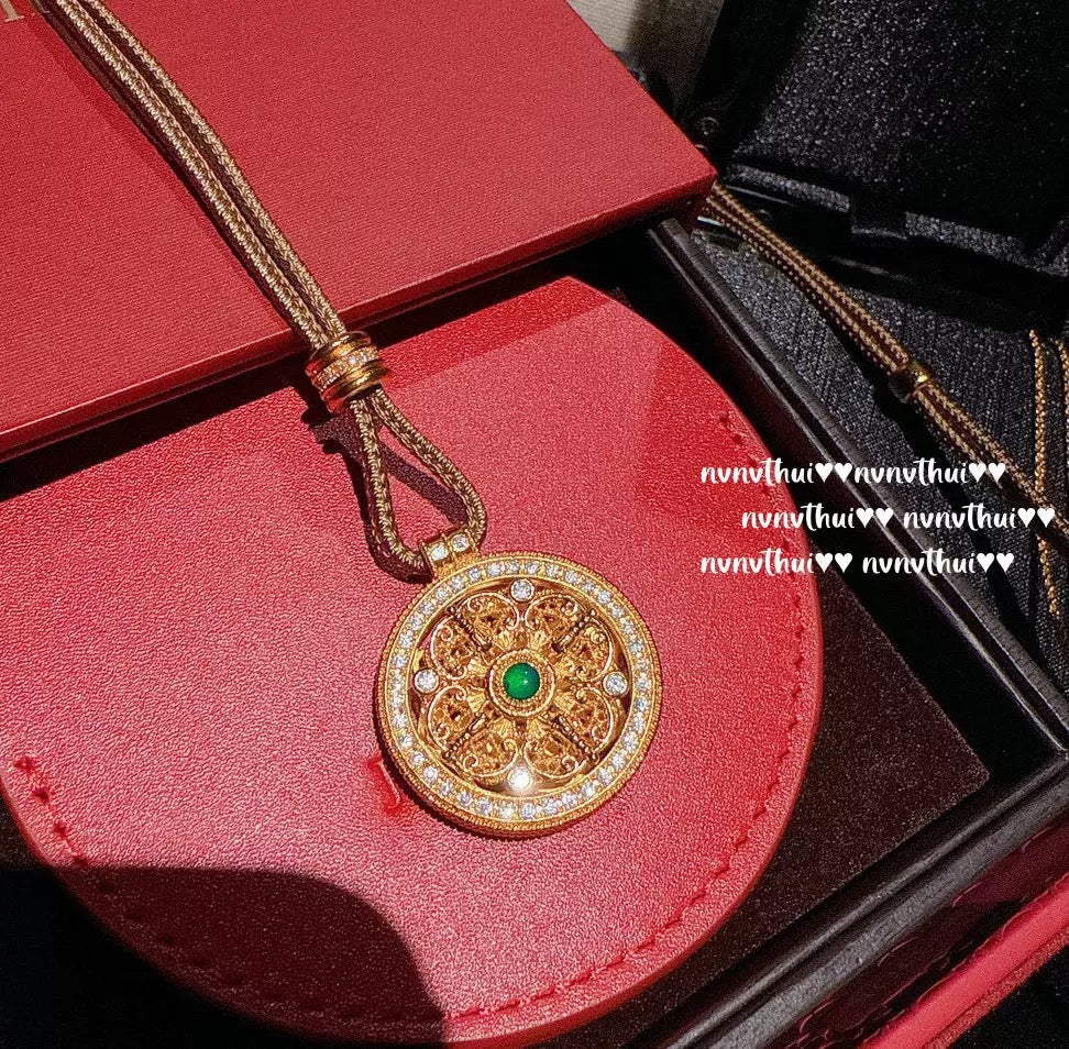 Ancient French golden chisel carved window compass necklace New Chinese style diamond zircon ring with 18K gold-plated filigree.