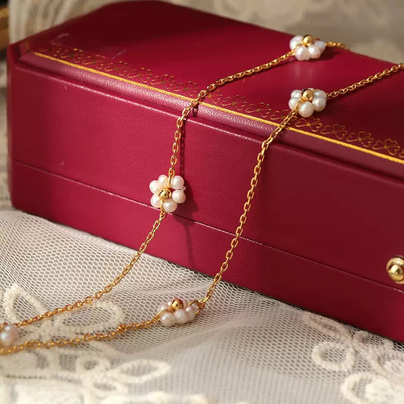 Freshwater Pearl Necklace with the same high-grade Joker Sweater Chain Simple and Elegant Small Fragrant Flower Necklace