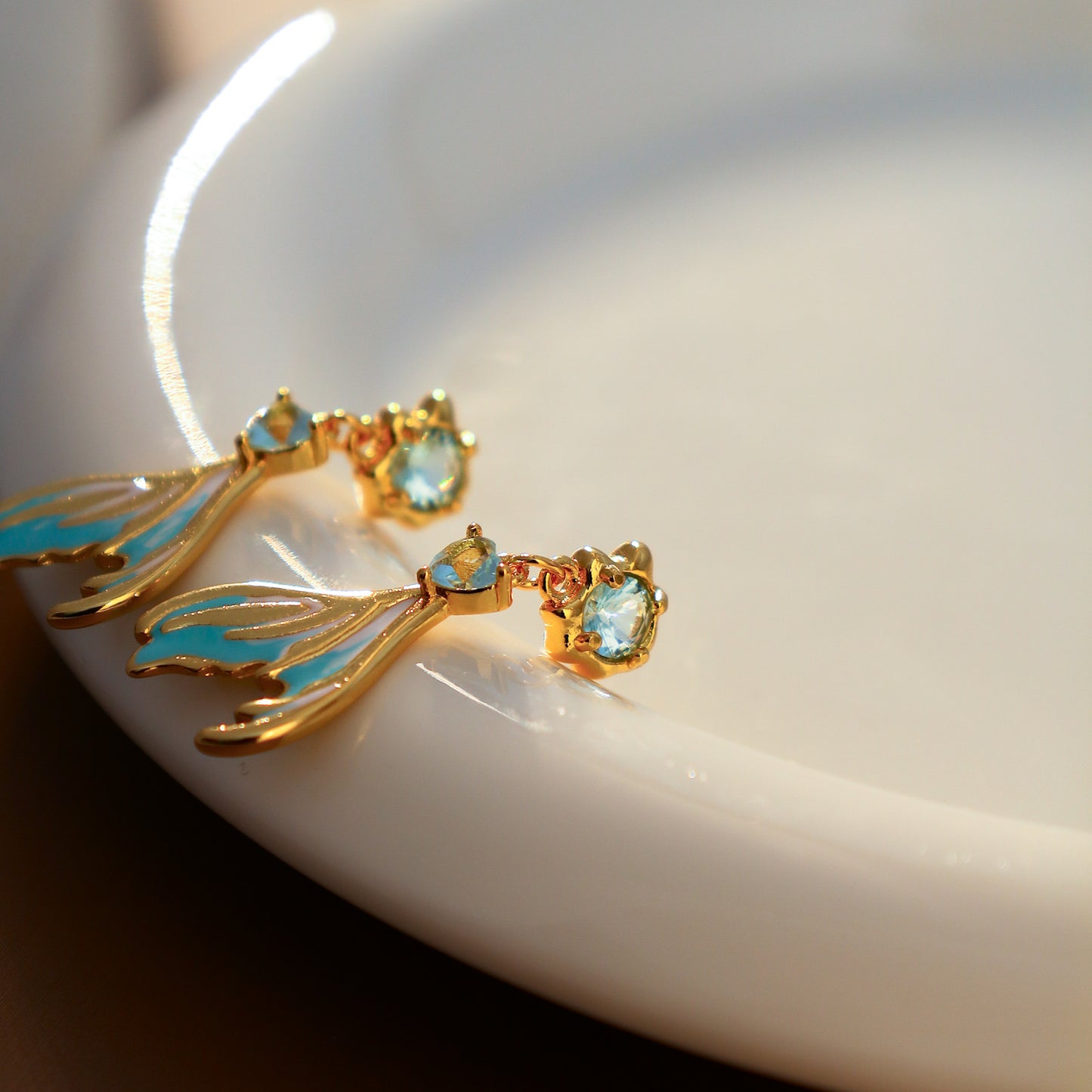 Ocean-style super-shiny rhinestone fishtail earrings