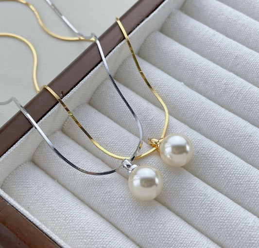 Natural pearl pendant, freshwater pearl, 18k gold-plated necklace.
