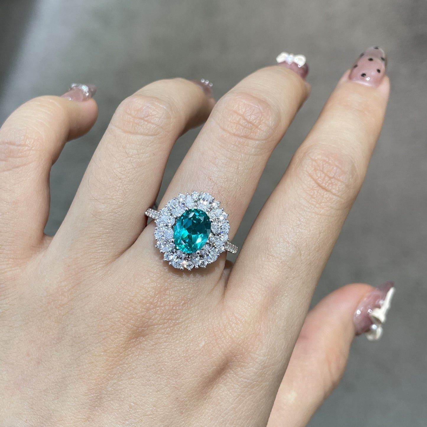 High-grade retro laboratory to cultivate Paraíba jewelry ring female ins light luxury and colorfast temperament Joker