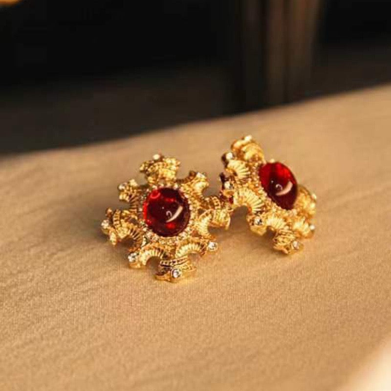 Retro palace luxury red resin earrings foreign trade plated with real gold Vintage flowers ruby earrings