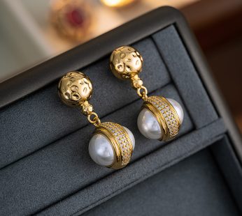 pearl style earrings with 22 ct gold plated