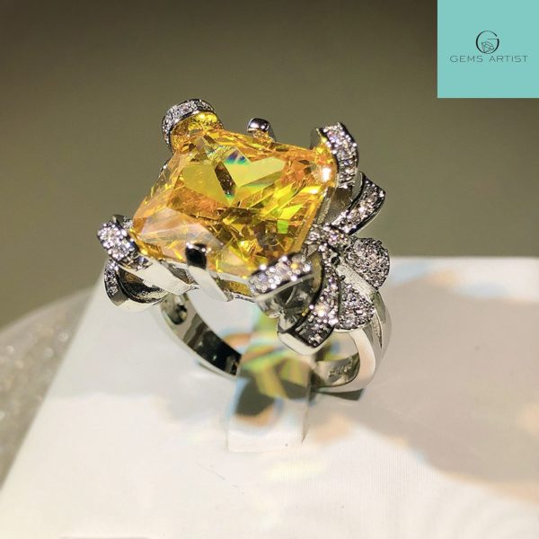 18k White Gold Plated Ring with Yellow Crystal