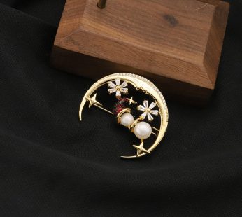 christmas with snow brooch