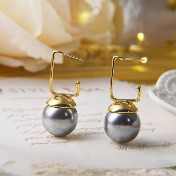 big pearl style earrings French style jewelry - Image 2