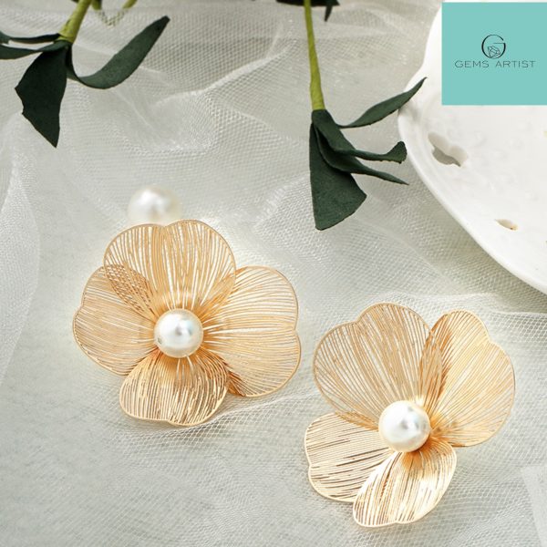 vintage pearl flower earrings